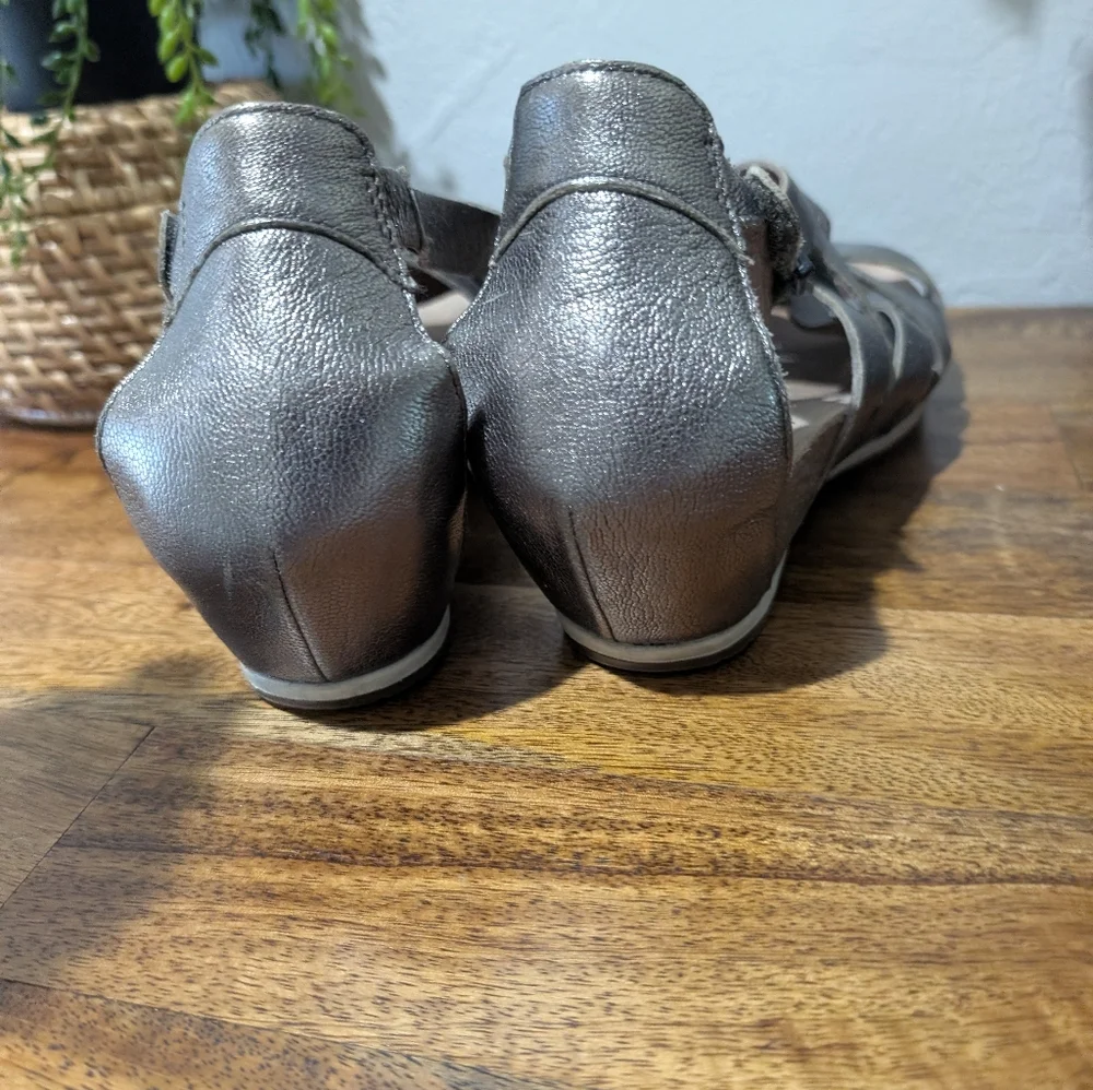 Dansko Vivian Gladiator Sandals (Size‎ 38)